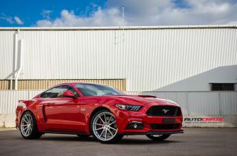 FORD MUSTANG BATHURST SILVER 4